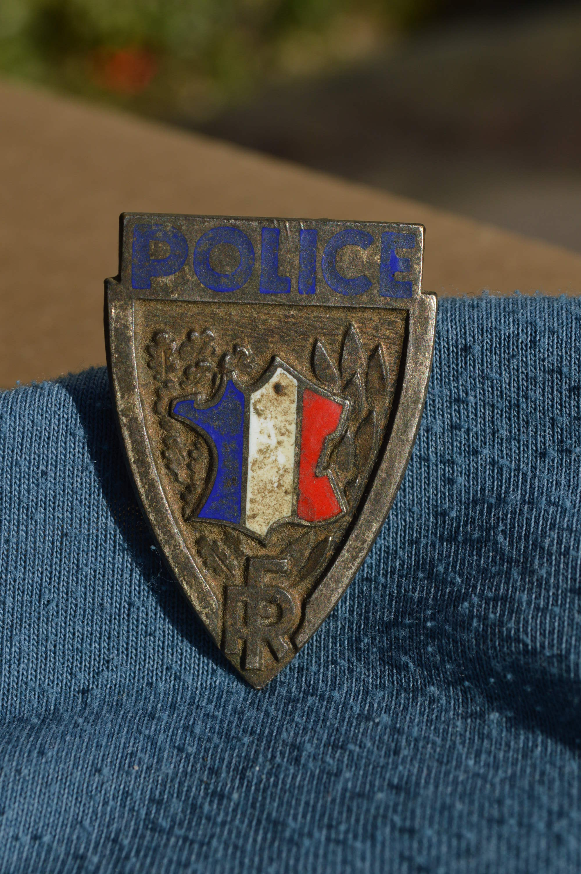Insignes de coiffure police française  Lm39