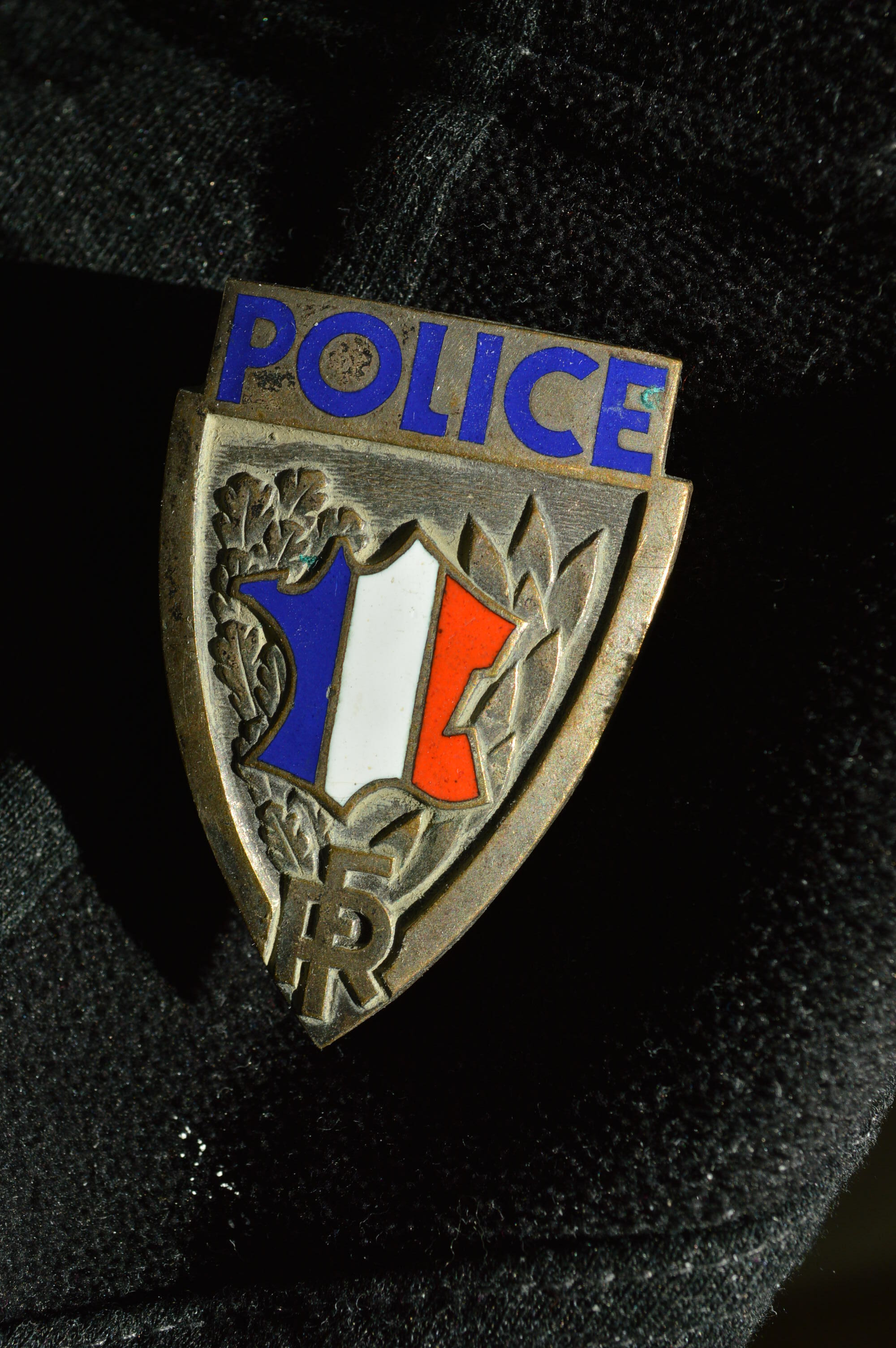 Insignes de coiffure police française  Pspl