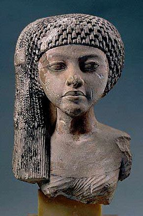 Buste de la princesse Méritaton la fille d'Akhénaton et  Néfertiti