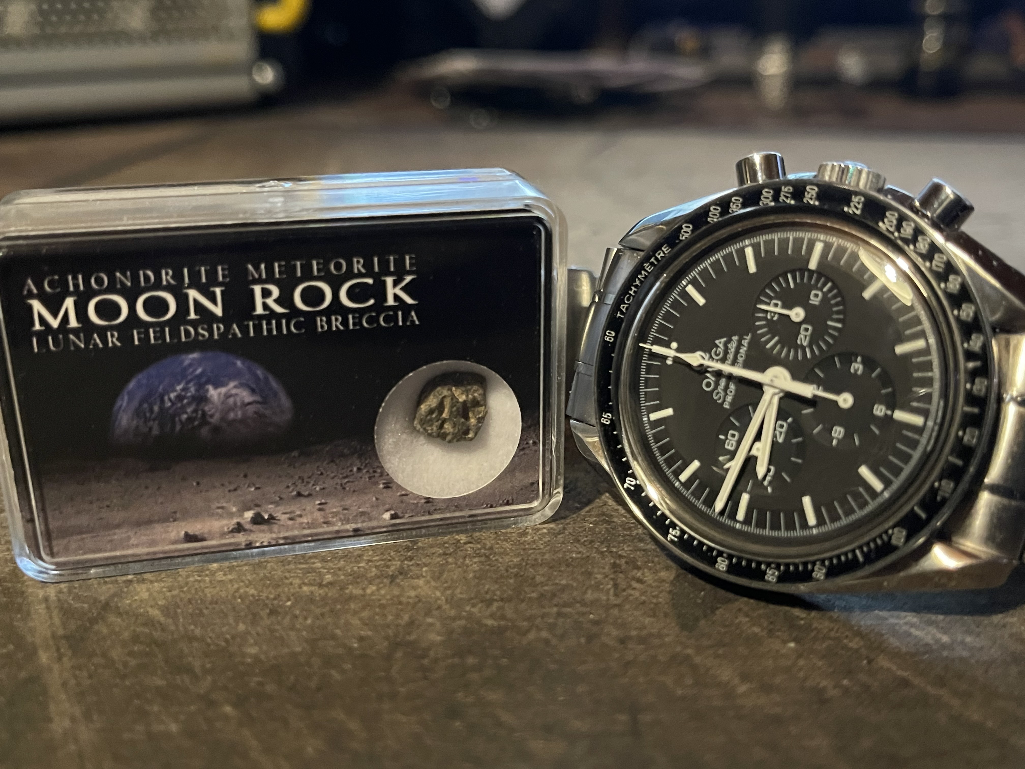vos goodies MoonWatch - Page 2 Yyox