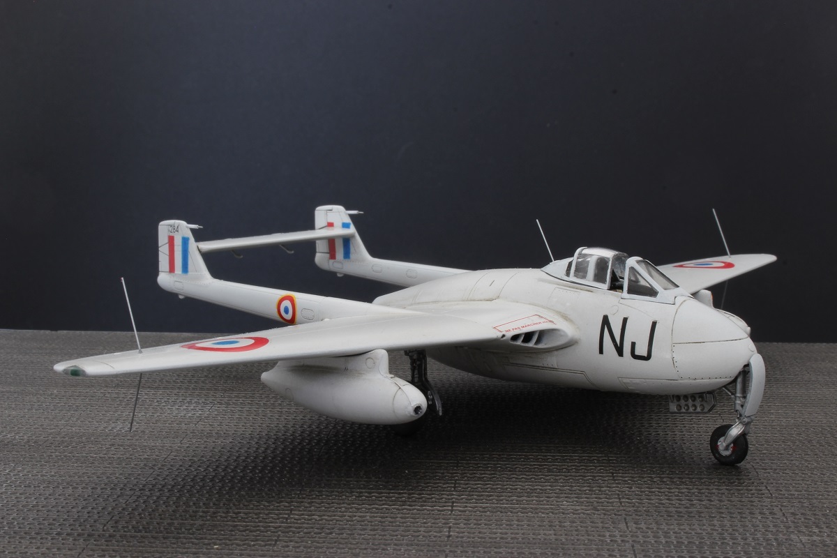 [Special Hobby] De Havilland Vampire Mk 1 - 1/72  Me4e