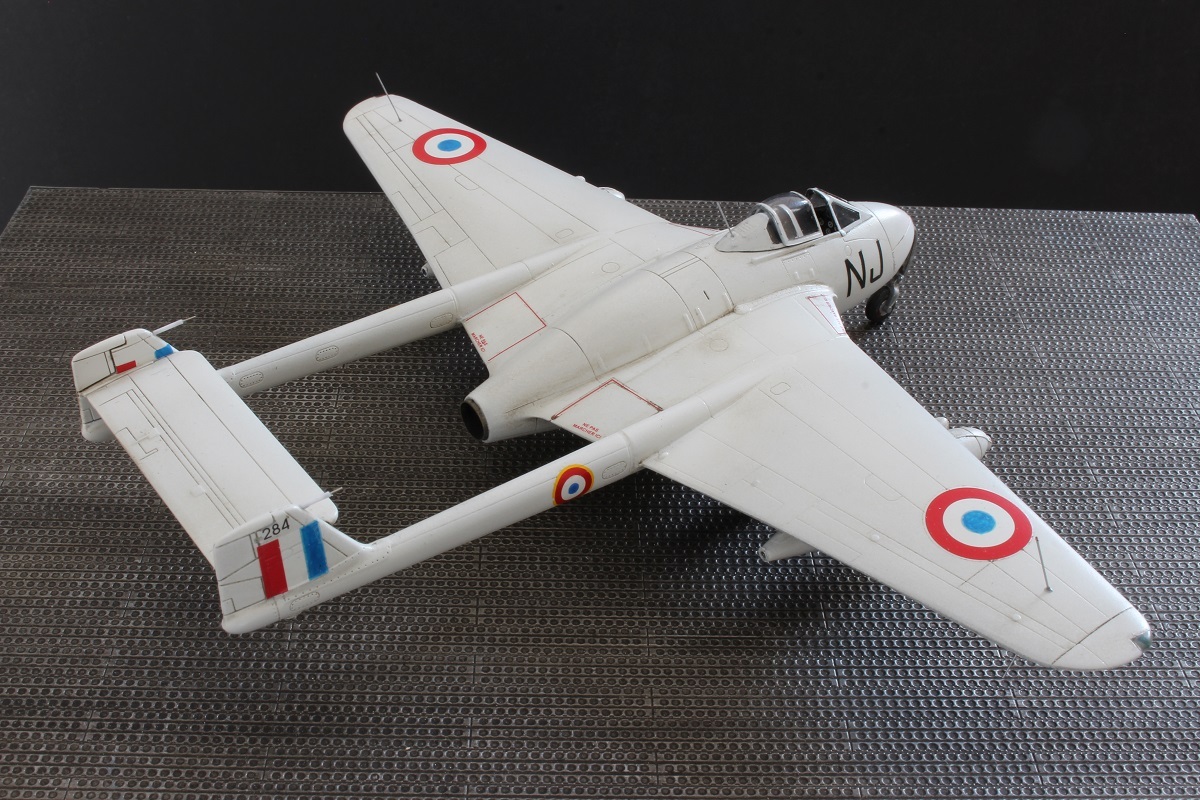 [Special Hobby] De Havilland Vampire Mk 1 - 1/72  Rt1t