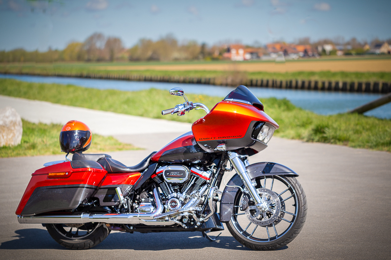 Road Glide CVO, combien sommes nous sur Passion-Harley - Page 16 Hbkq