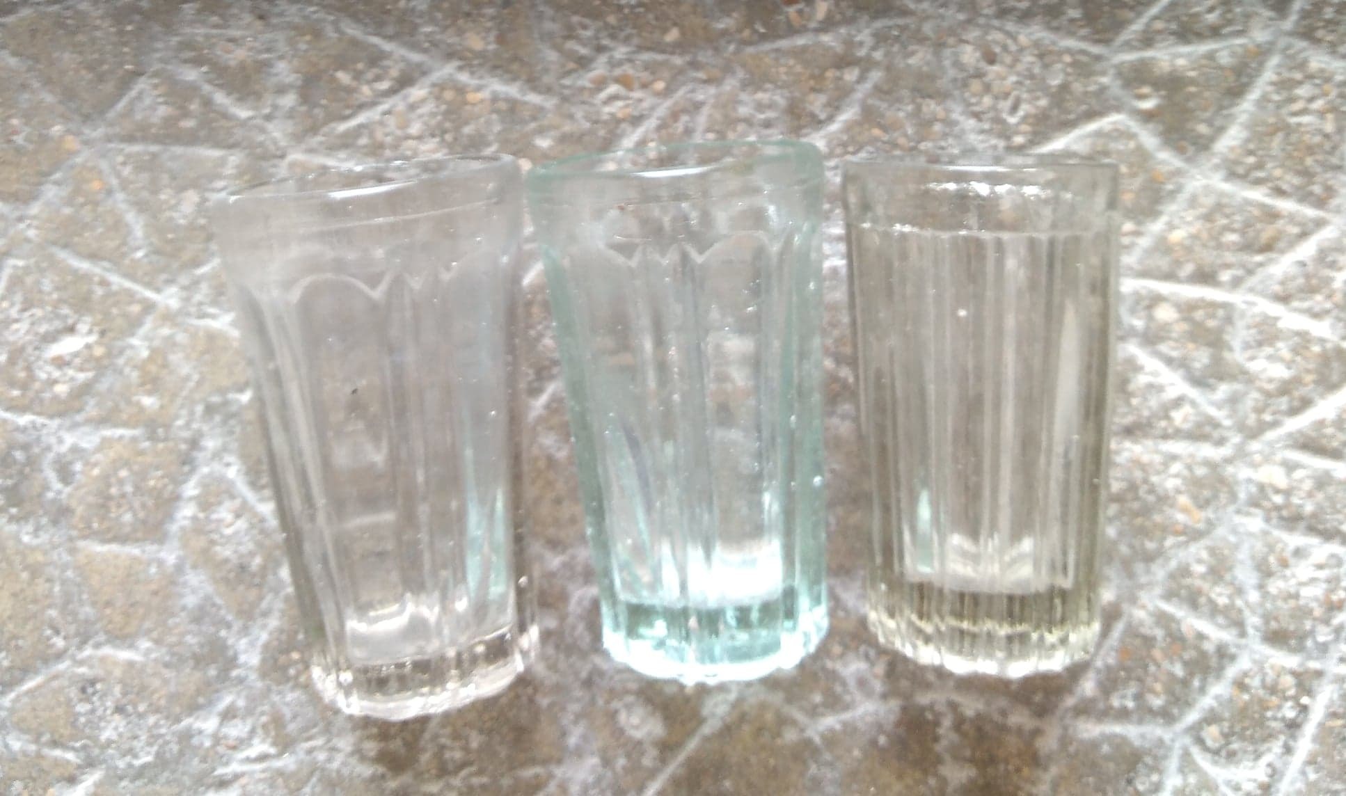 Les verres à moutarde allemands Hlj7