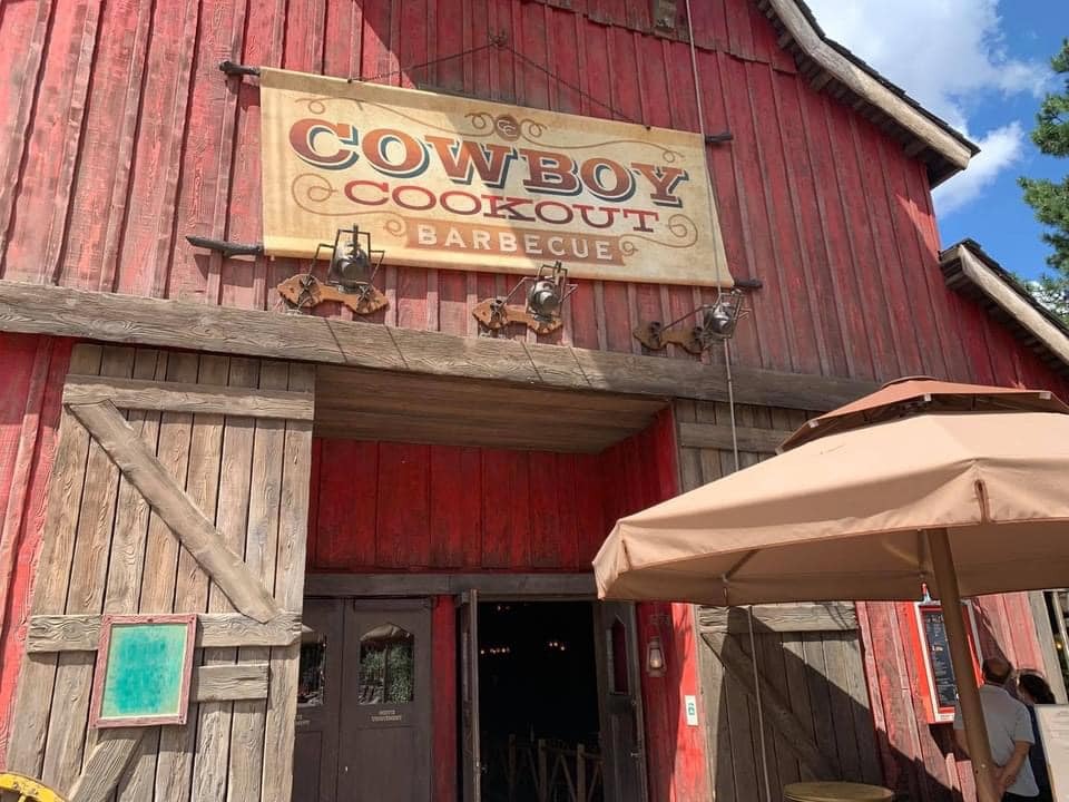 Cowboy Cookout Barbecue (Disneyland Parc)  - Page 5 Lbcr