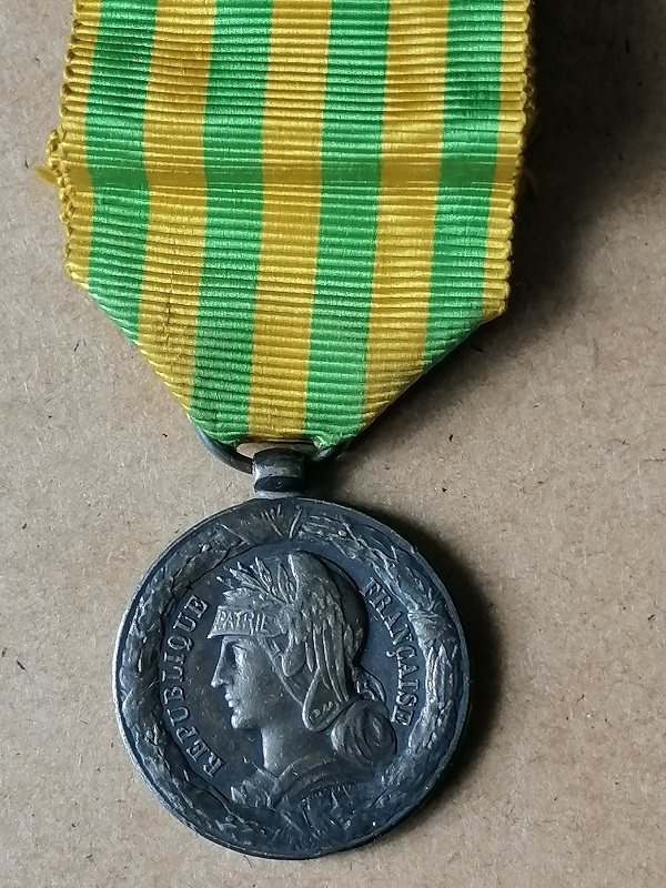 médaille du tonkin (terminée) C87e