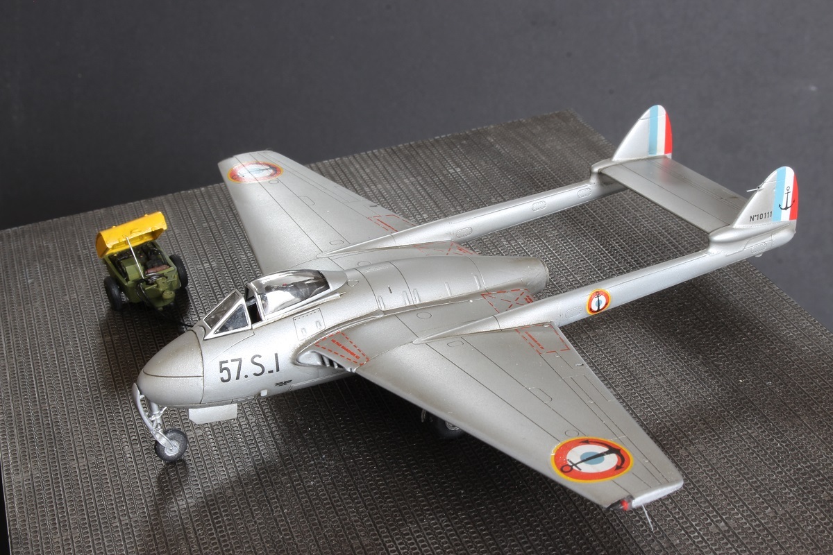 [Azur] De Havilland Vampire Mk 5 - 1/72  11vp