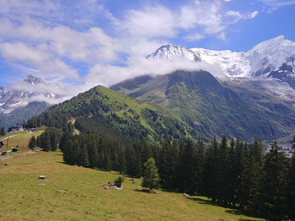 https://zupimages.net/up/21/32/b7lt.jpg
