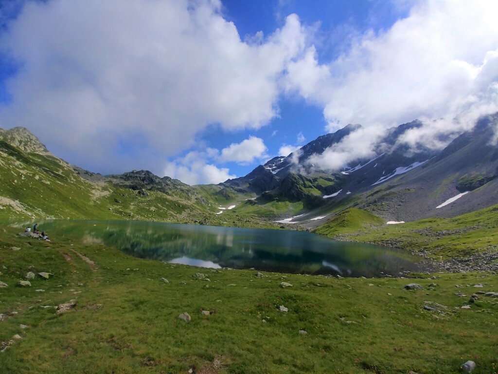 https://zupimages.net/up/21/32/erju.jpg