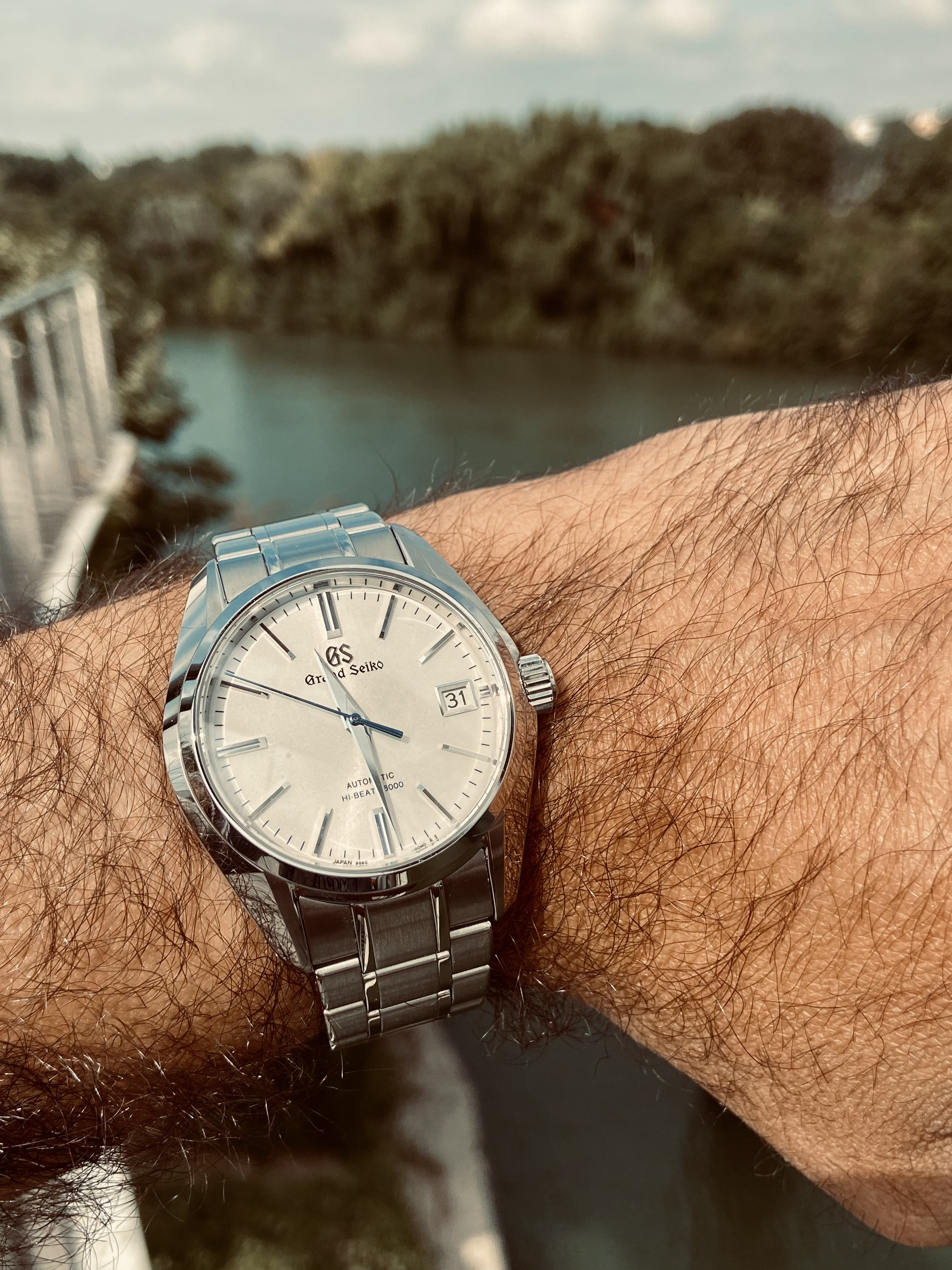 Le club des heureux propriétaires de Grand-Seiko Tome XVI - Page 5 Fg7t