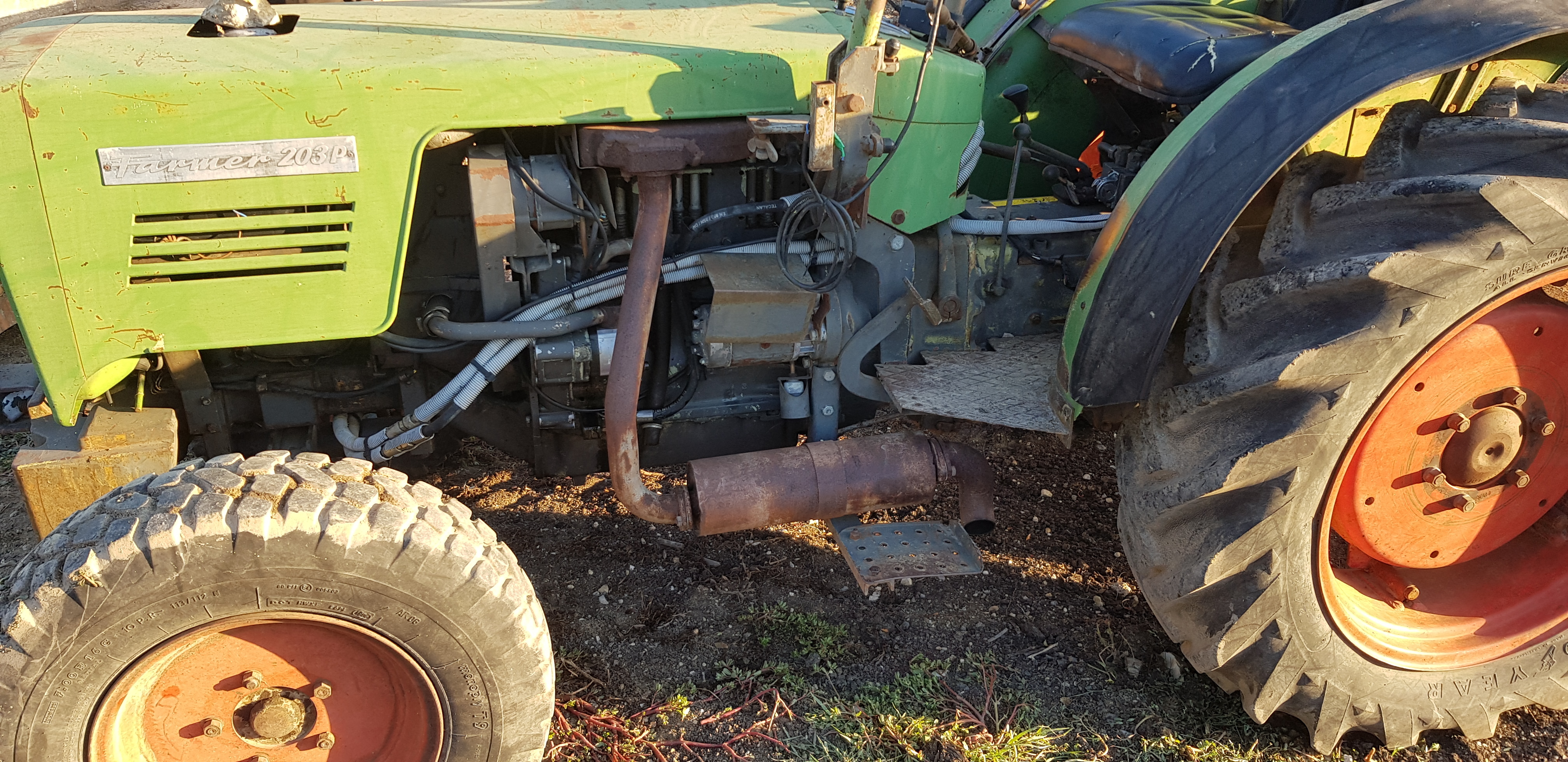 Suite présentation, nouveau projet sur Fendt Farmer 203P 1976 Vov8