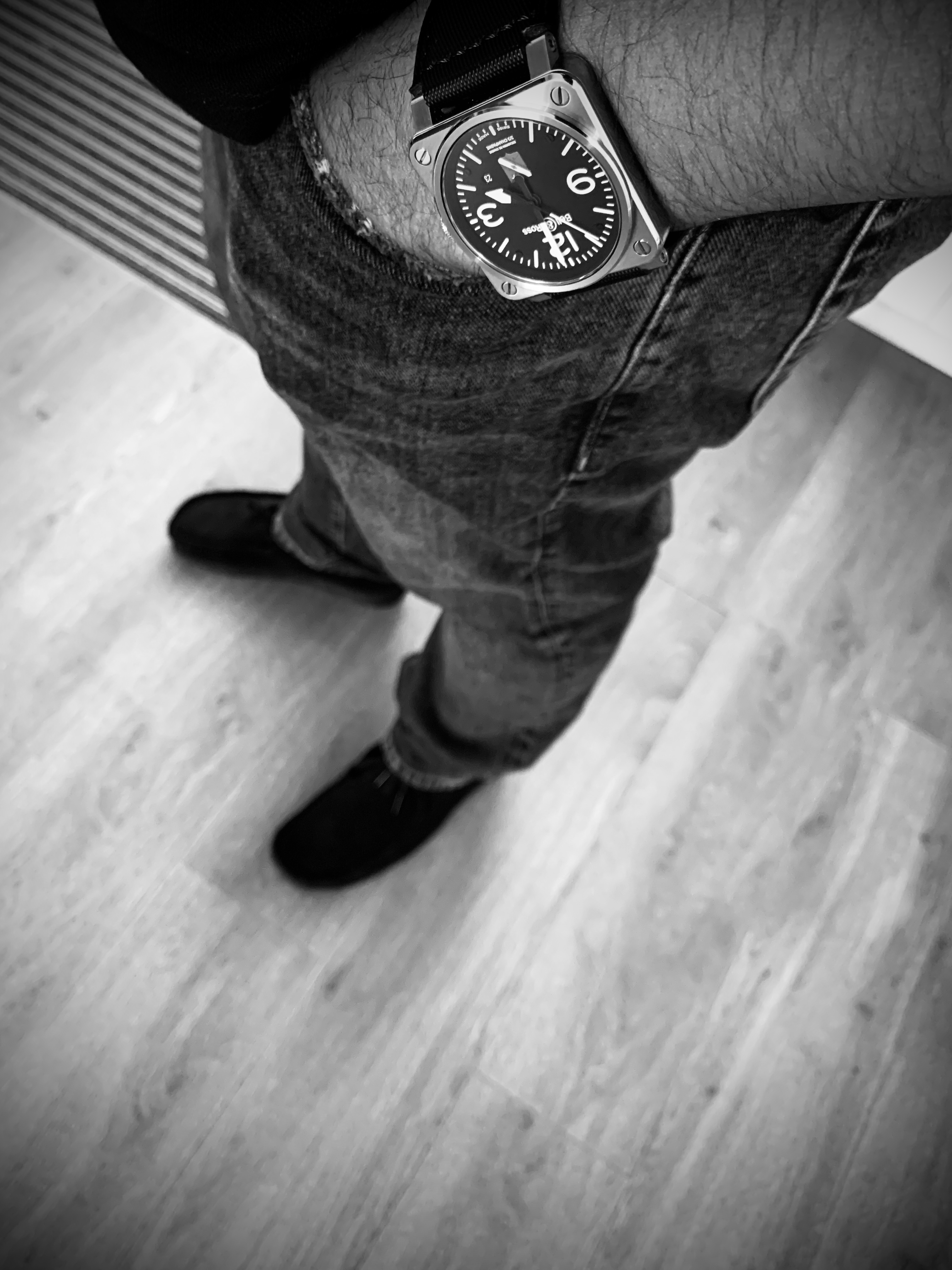 Le wrist-pocket-shoe wear topic multi-marques [tome V] - Page 28 Vny4