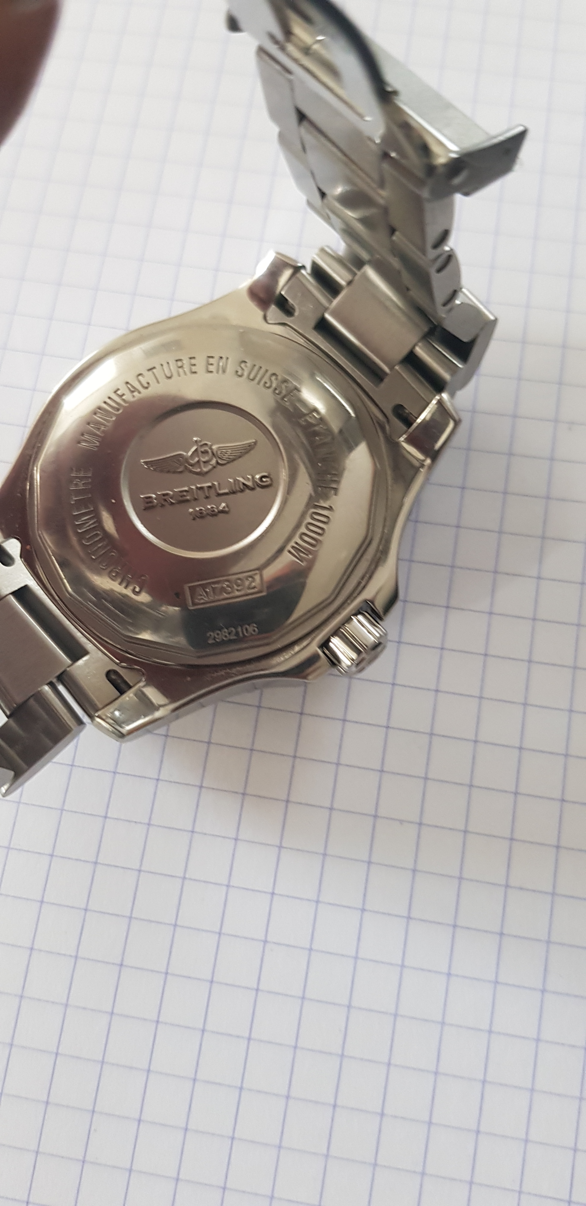Choix Breitling superocean blanche ou noire Skbg