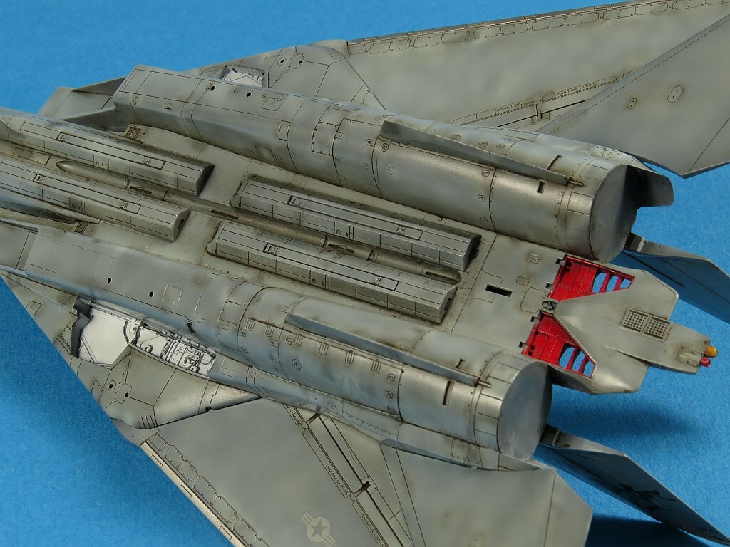 Diorama ScaleSpot F-14 1/72 FineMolds (tiré du net) Zt2c