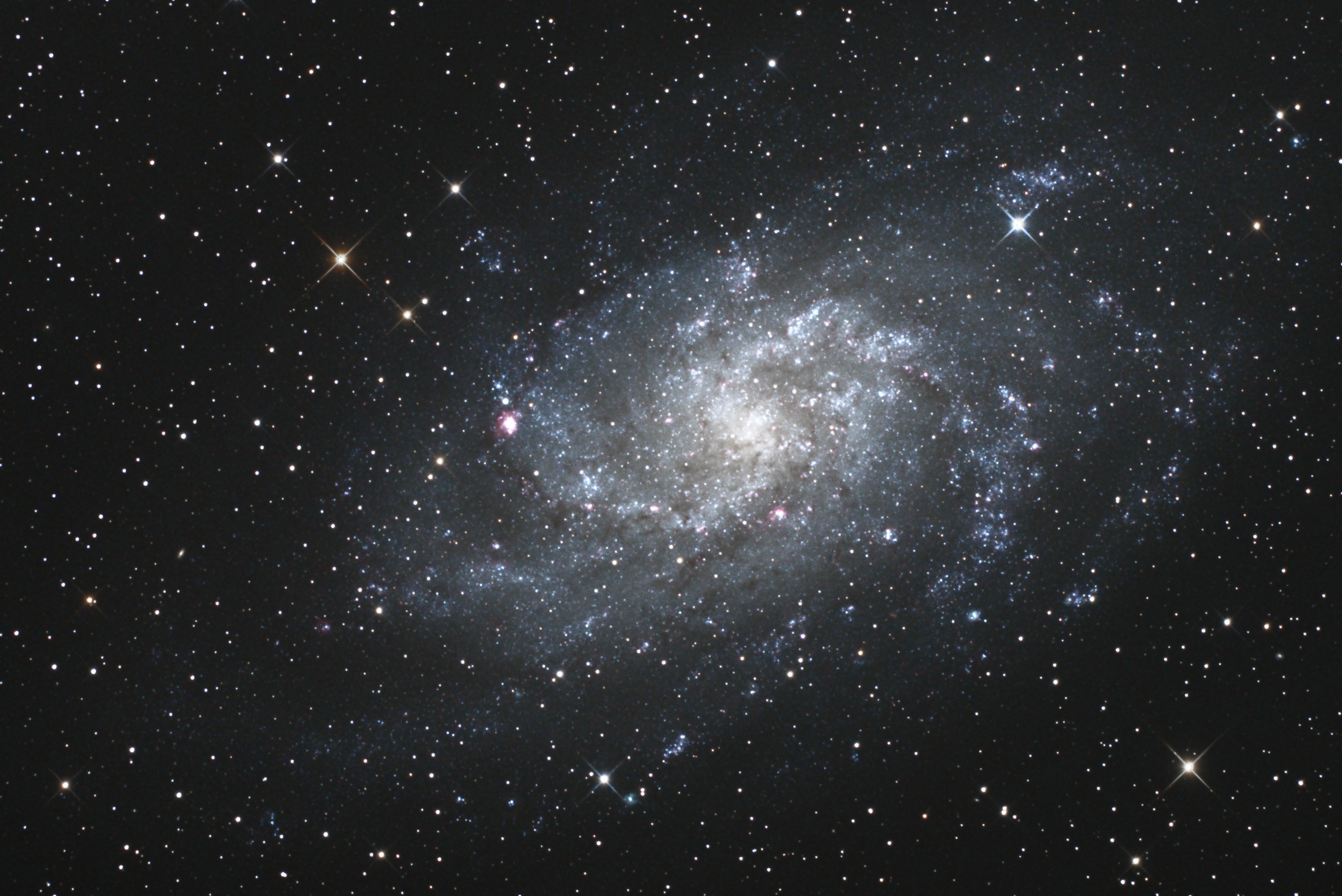 M 33 - Galaxie du Triangle Wj0z