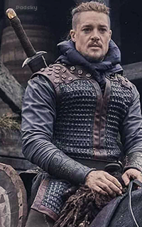 Alexander Dreymon Il6p