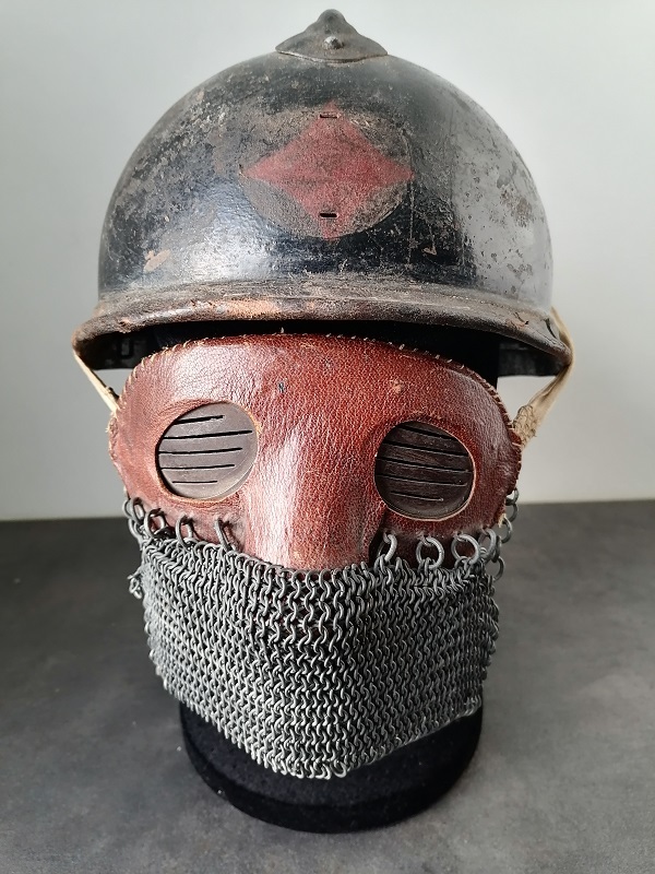 ensemble casque Artillerie spéciale d'une 3° batterie et masque de protection faciale WWI - terminéeC - 2 0j74