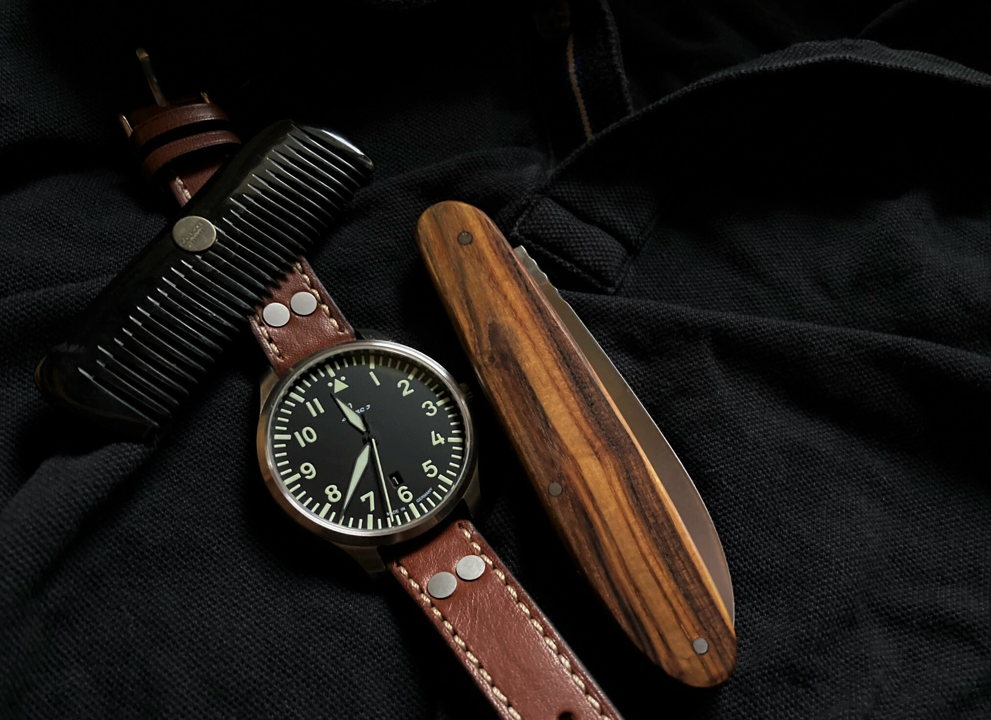 flieger - 1er post: bonjour, conseil flieger, quartz, autour des 200 euros Hhab