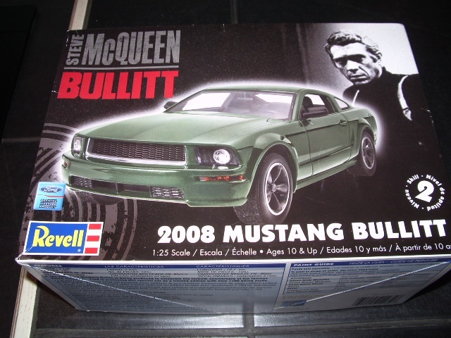 mustang Bullitt de 2008 de chez revell au 1/25  Fiur