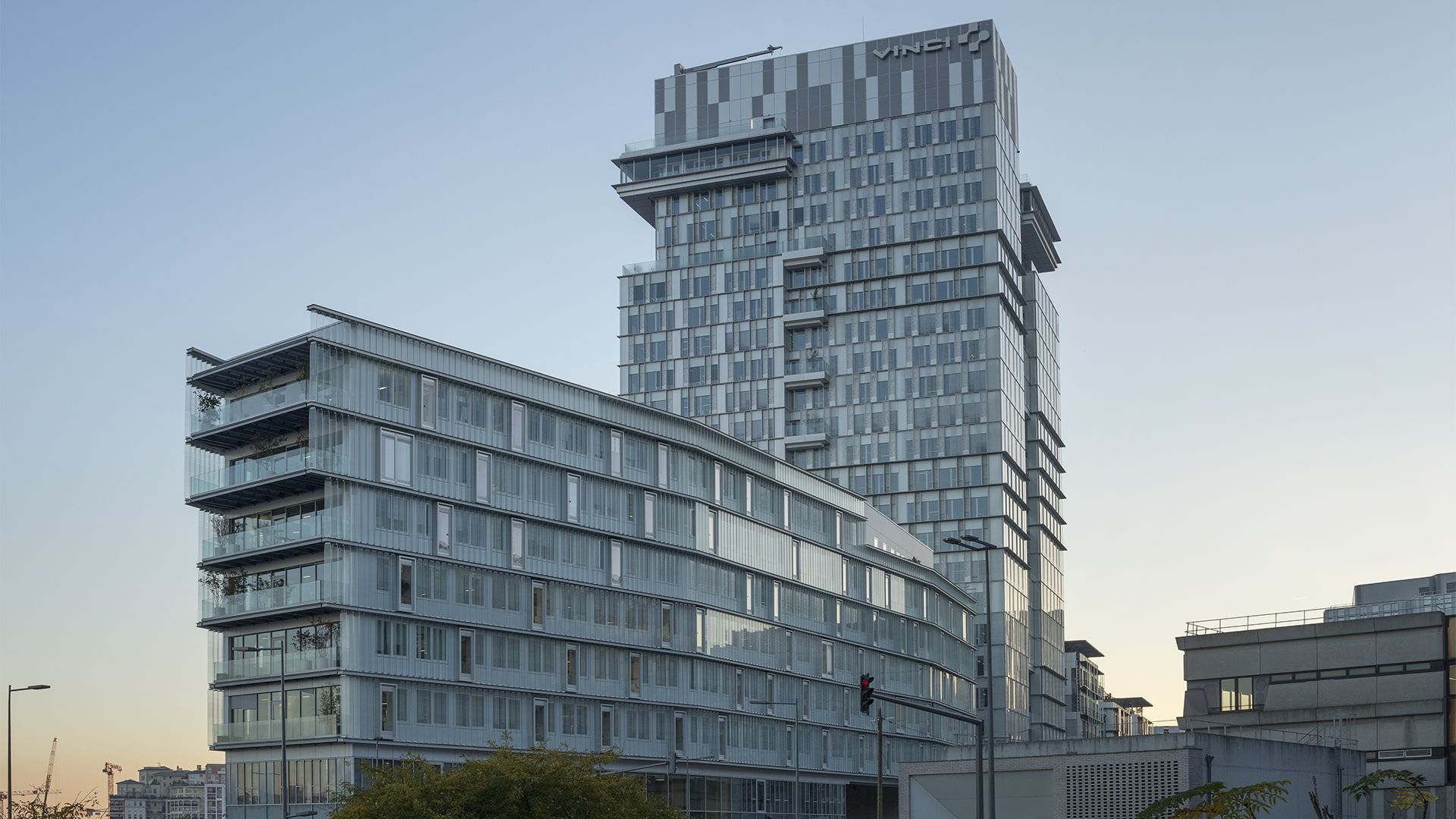 PARIS | The Groues - VINCI Headquarters | 106m | 348ft | 24 fl | Com ...