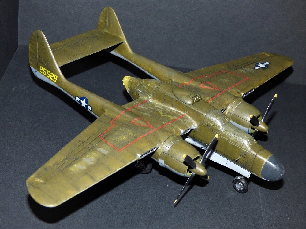 [DRAGON] 1/72 - Northrop P-61A Black Widow - Page 6 Fhee