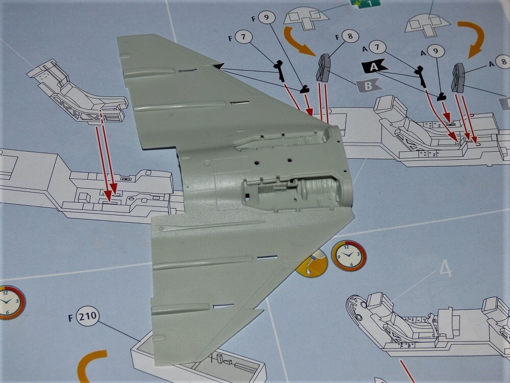 (GB SAABOPHILE) JAS 39D GRIPEN Twin-Seater 1/72 [REVELL] - Page 2 Pz5c