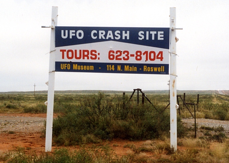 Testors 1/48 UFO crash scene - Independence Day 1947 Ury8