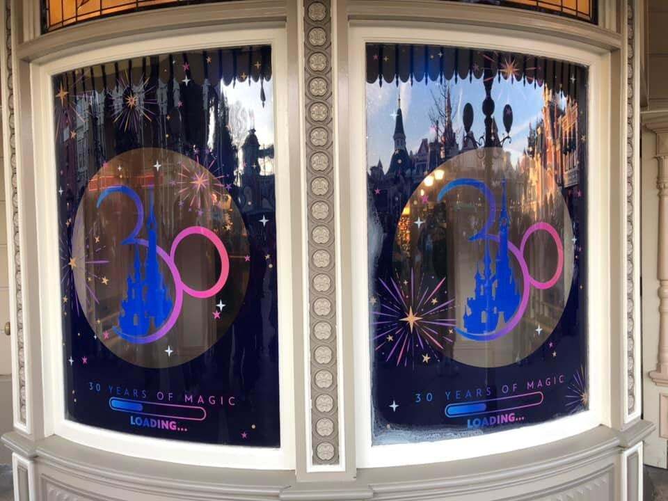 Articles des 30 ans de Disneyland paris  Qzy9