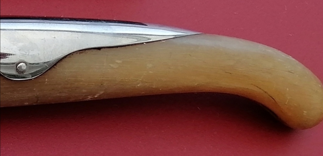 [photo] les couteaux de Nogent du nouveau Dn9n