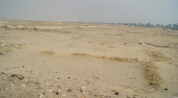 Les vestiges recouverts de sable de la ville d'el-Lahoun (Kahoun)