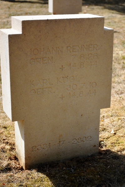 Deutscher Soldatenfriedhof Champigny Saint Andre (2. WK) L7xh