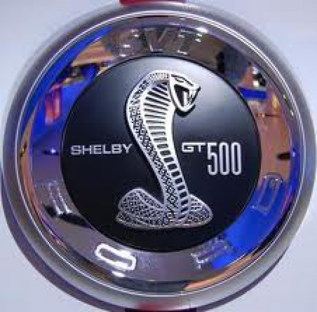 Mustang SHELBY GT500 de 2010 de chez revell au 1/12.  Lvks