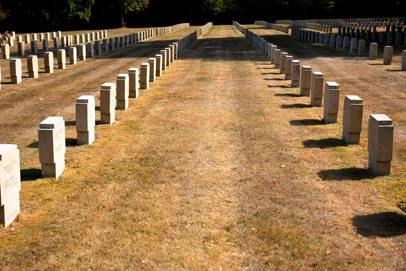 Deutscher Soldatenfriedhof Champigny Saint Andre (2. WK) Mplk