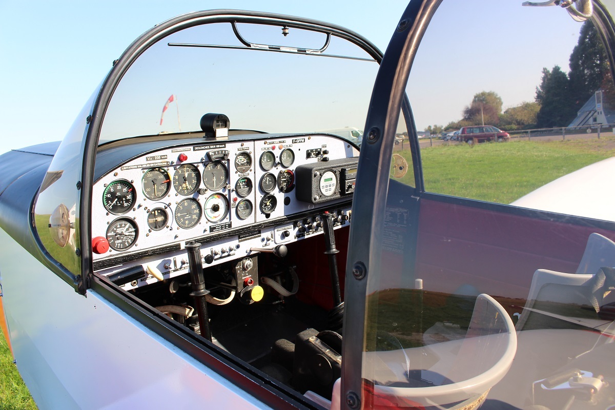 [ Concours "Avions Ecole" ] Mudry CAP 10B Armée de l'Air - L'Arsenal - 1/72.  308r
