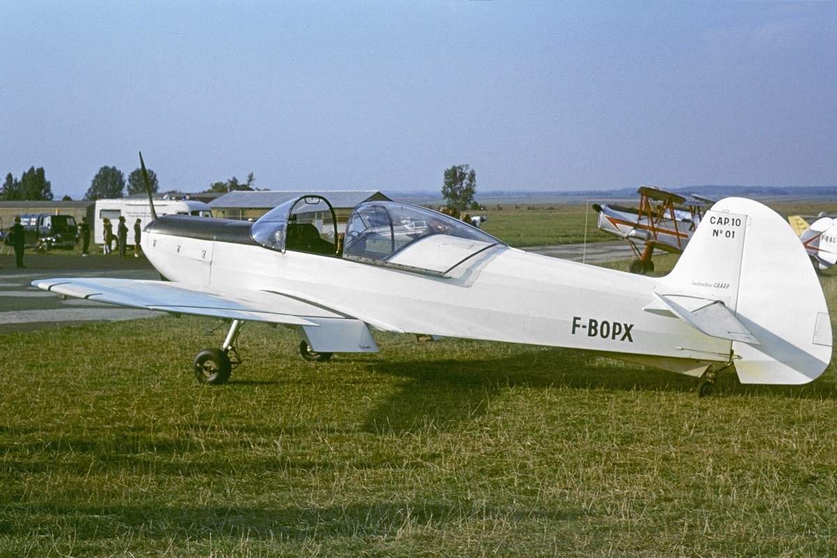 [ Concours "Avions Ecole" ] Mudry CAP 10B Armée de l'Air - L'Arsenal - 1/72.  V5bw