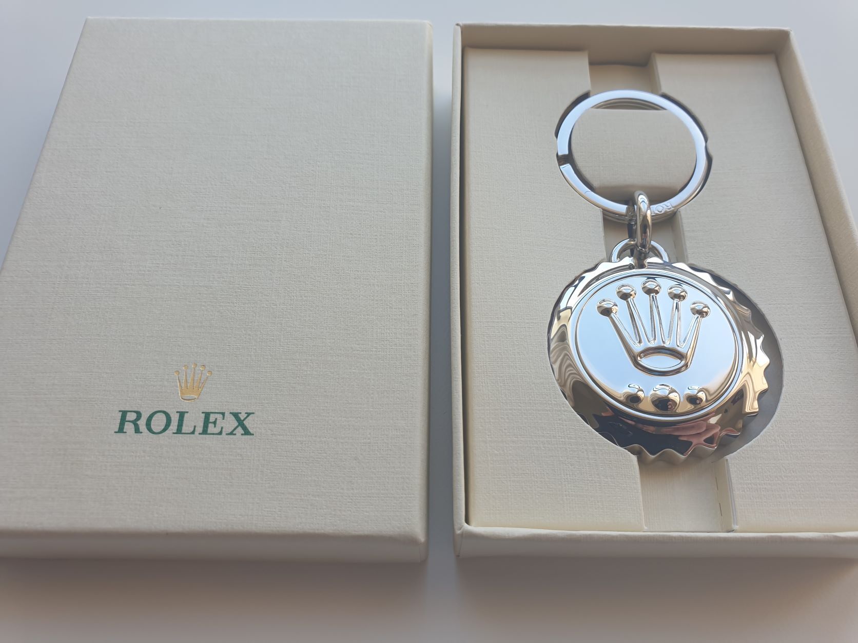 Les photos de Goodies ROLEX - tome 3 - Page 25 98kc