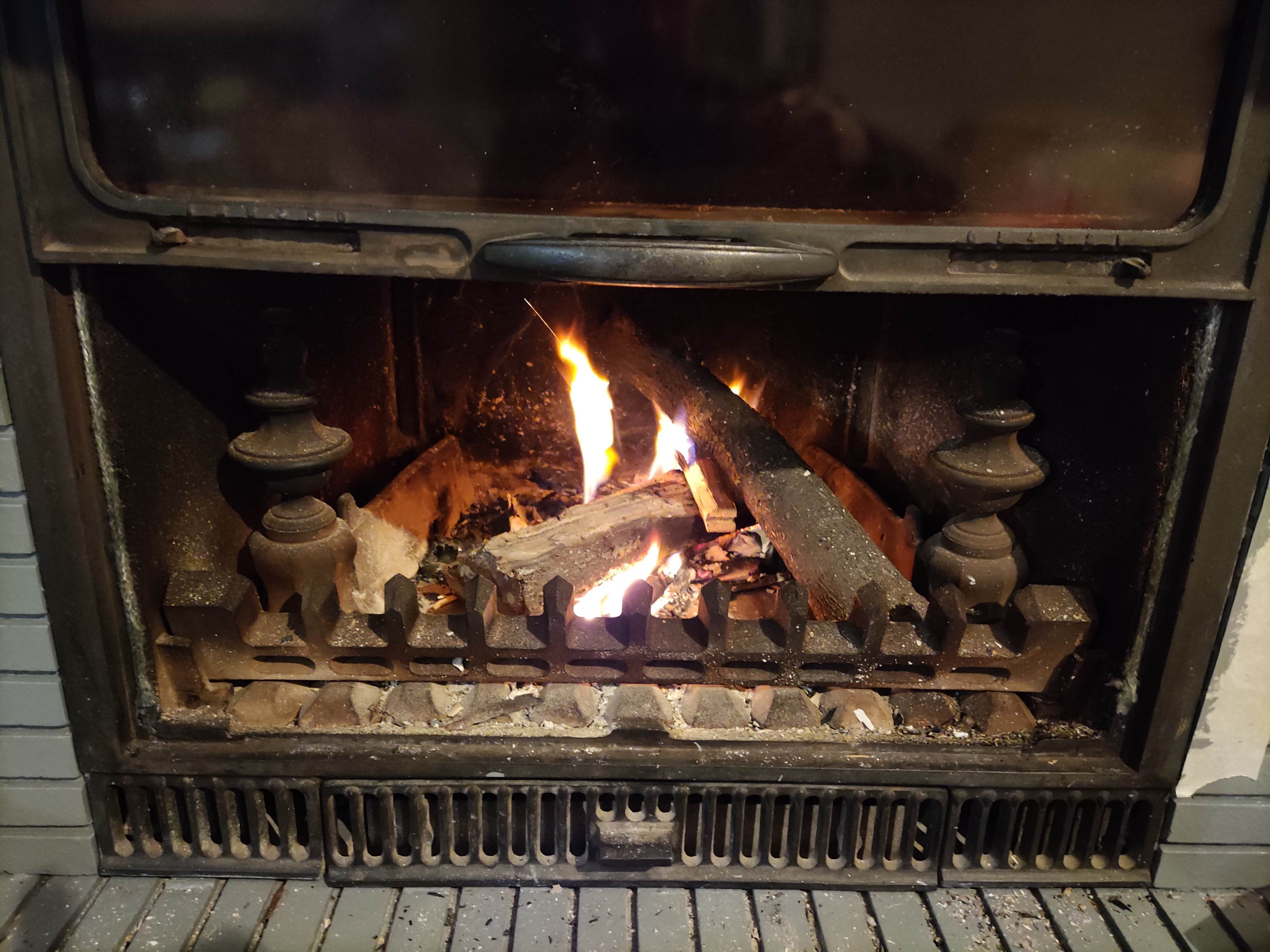 Comment changer le joint de porte d'un insert de cheminée - Forumbrico