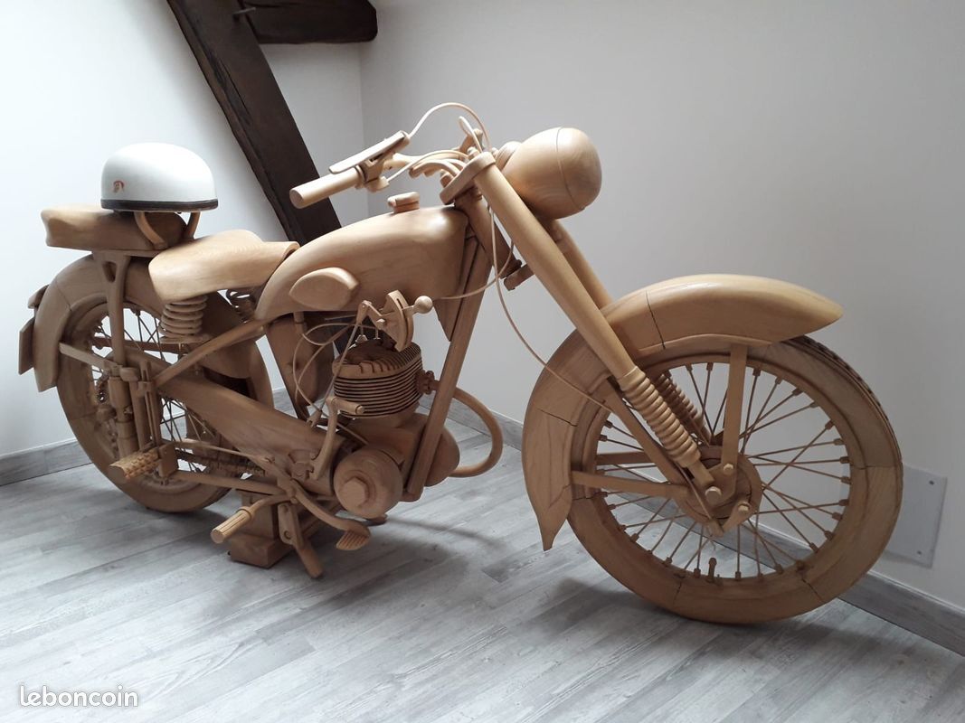 --  Moto en Bois made in France - Oe8r