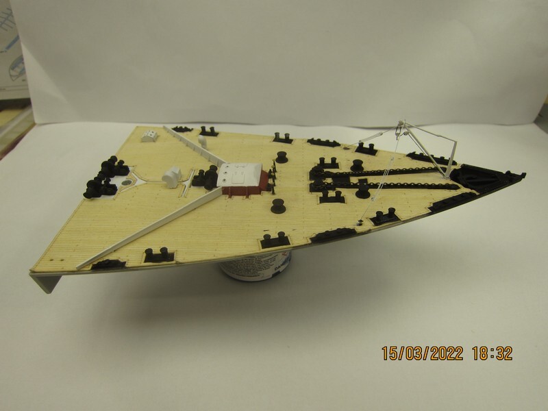 Titanic 1/200 Trumpeter - Page 2 Rela