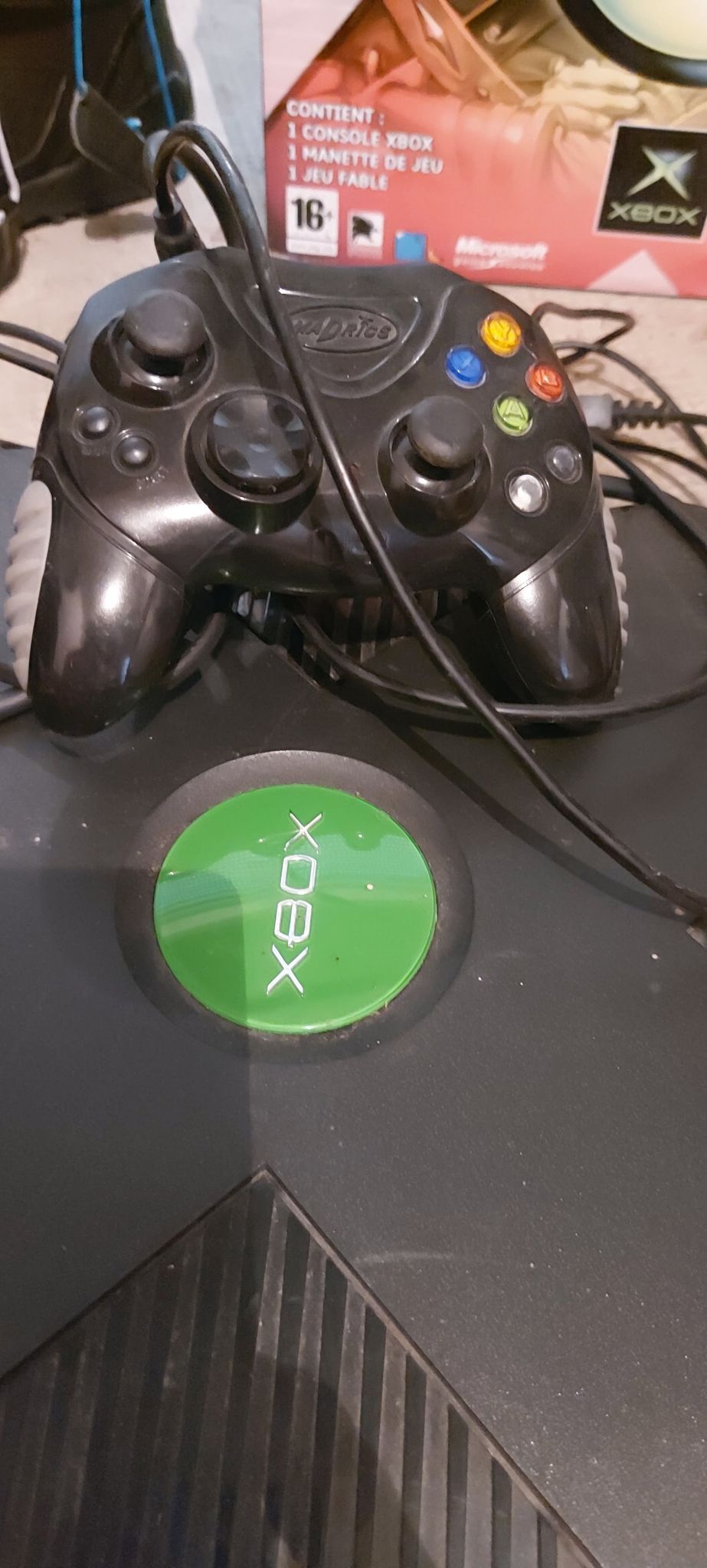 Xbox en boite + 7 jeux N2tw