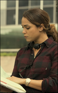 Monica Raymund - 200*320 Qeu8