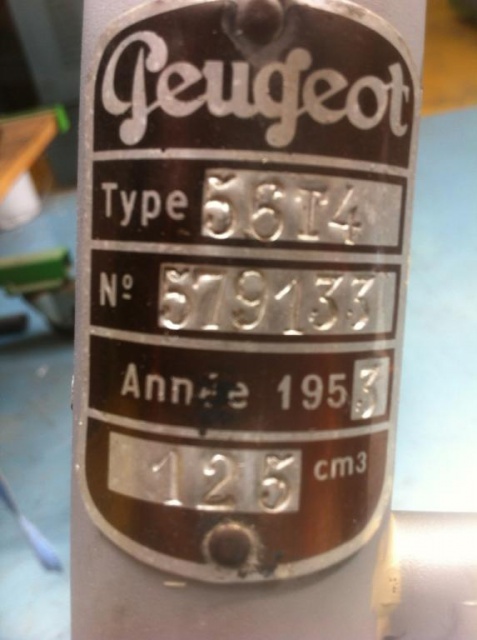 Identification de ma Peugeot 125 Gamy