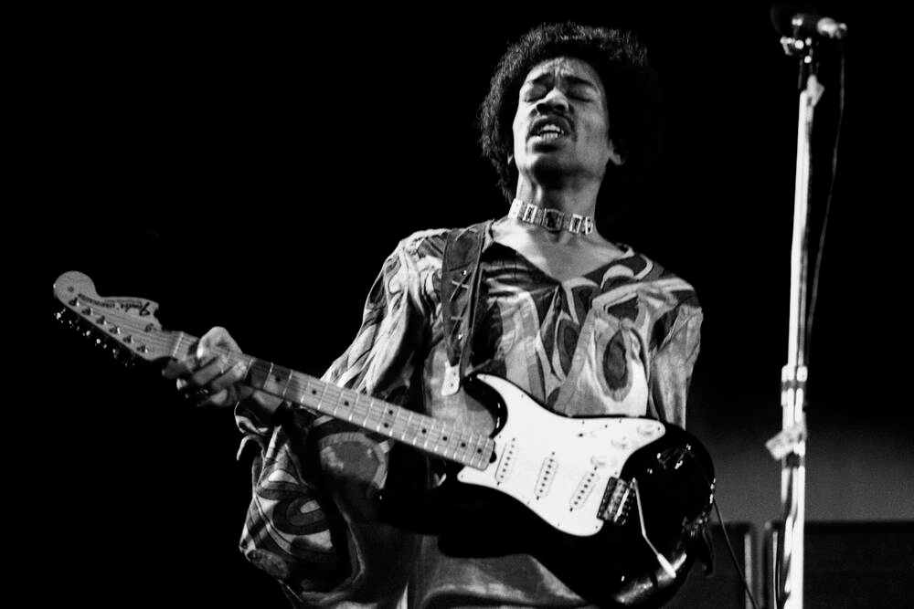 Blue Wild Angel: Jimi Hendrix Live At The Isle Of Wight (2002) - Page 3 Qszs