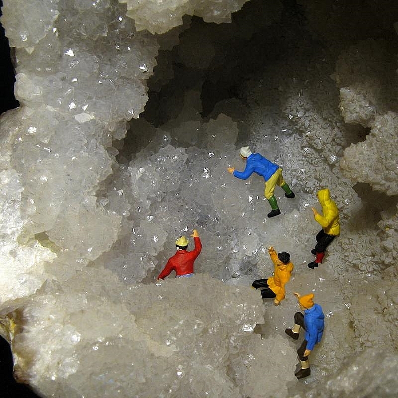 Caverne cristal de roche. 76g7