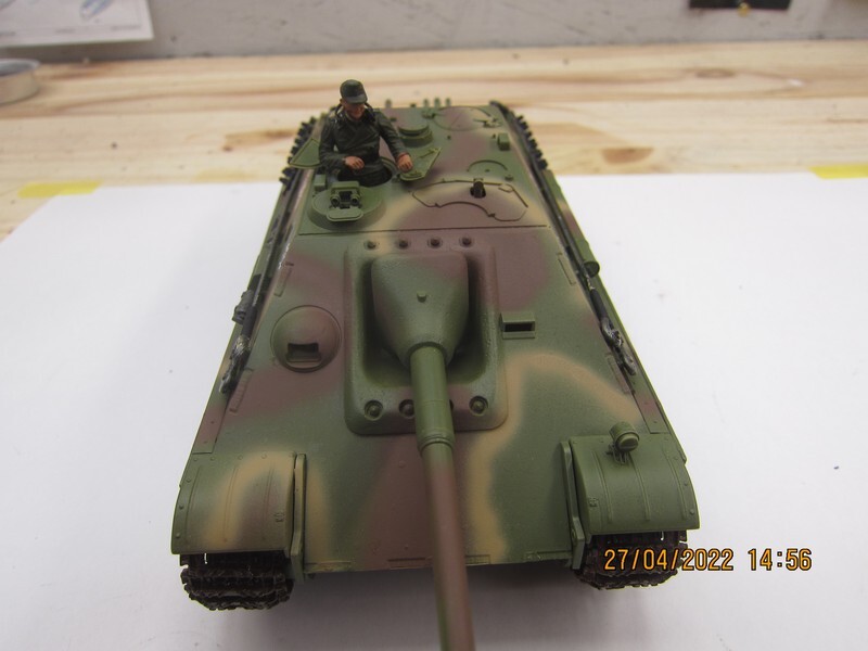   [TAMIYA] Panzerjäger JAGDPANTHER Sd.Kfz.173 Späte version Réf 35203 Ns3l