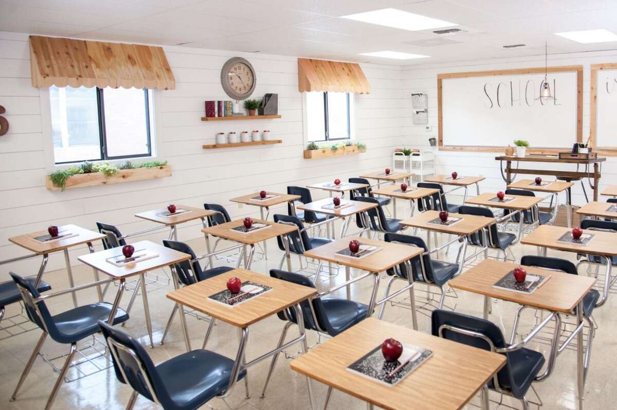 Sixth grade class