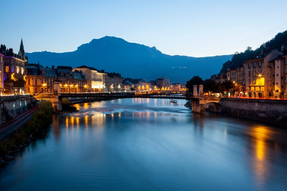Agence SEO Grenoble : Gagnez des visiteurs grâce au référencement naturel