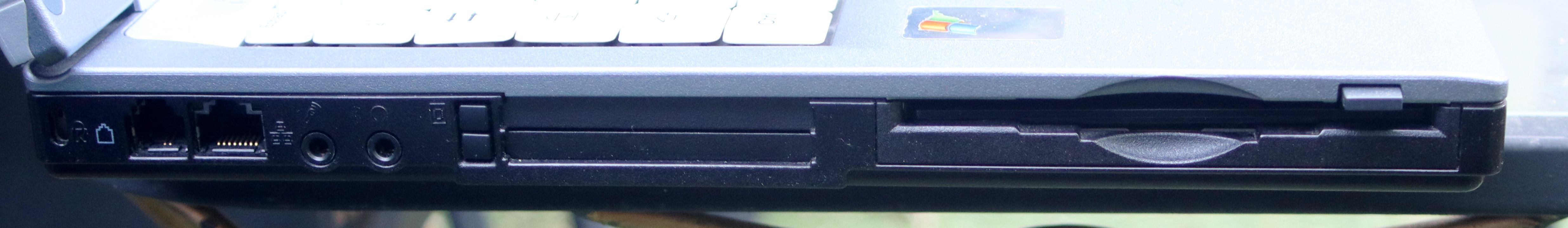 [RECH/ECH] Vieux PC portable W98/XP avec Floppy Fbvl