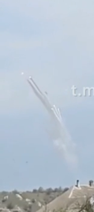 https://zupimages.net/up/22/20/jhgu.png