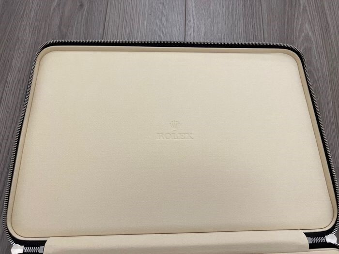 Nouvelle pochette de service Pgrx